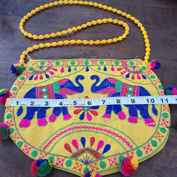 Yellow fabric Purse from India - Picture 3 of 5